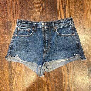 Abercrombie Mom Short High Rise Size 27/4